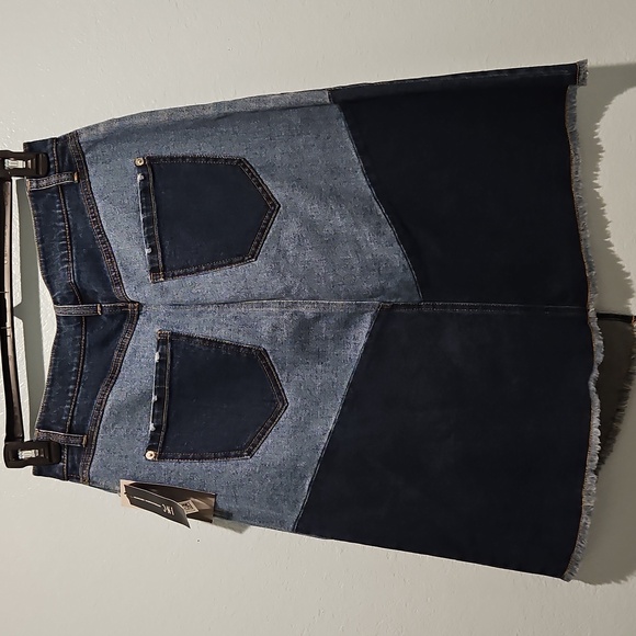 Assymetric Denim Skirt sz 6 - Picture 4 of 8